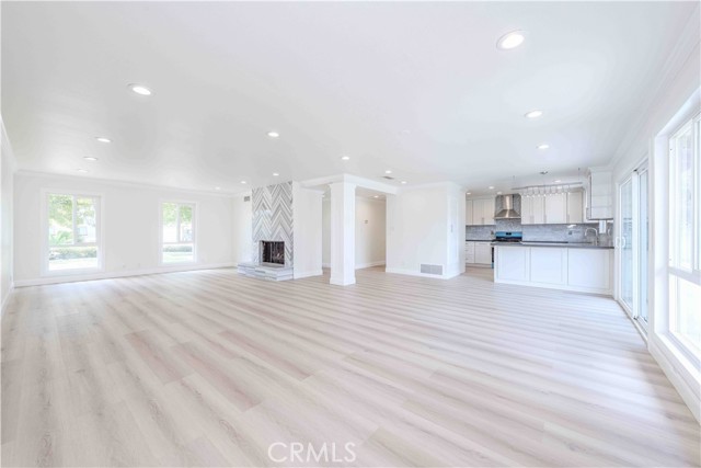 Detail Gallery Image 1 of 32 For 996 S Hilda St, Anaheim,  CA 92806 - 4 Beds | 2 Baths