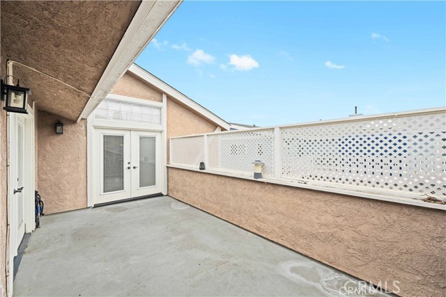 Detail Gallery Image 30 of 33 For 2110 Rockefeller Ln #2,  Redondo Beach,  CA 90278 - 3 Beds | 2/1 Baths