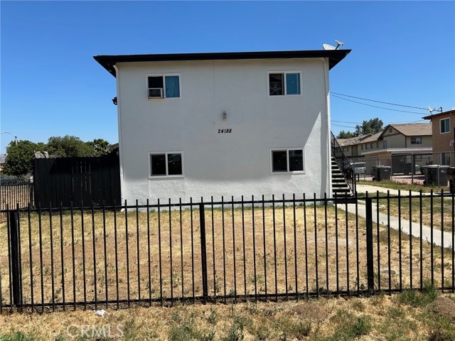 24188 Clover Avenue, Moreno Valley CA: https://media.crmls.org/medias/2429e8e8-c647-40c2-8706-6fa434e346f9.jpg