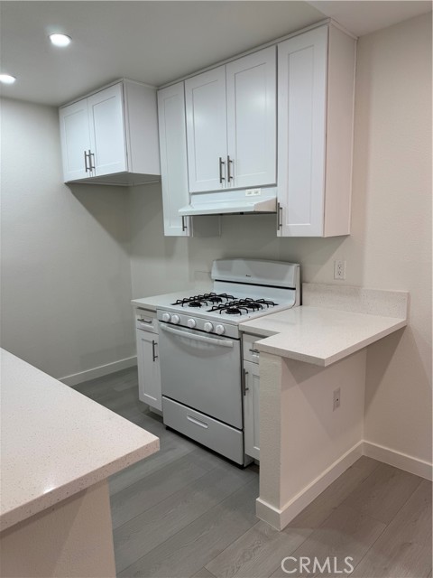 Detail Gallery Image 6 of 13 For 2616 Canada #305,  Glendale,  CA 91208 - 2 Beds | 2 Baths