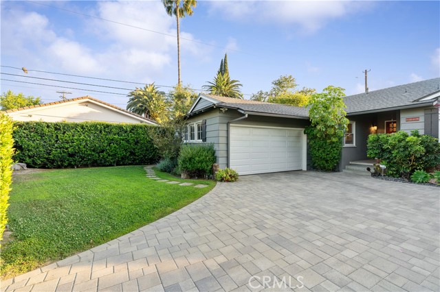 6115 Van Noord Avenue, Valley Glen CA: https://media.crmls.org/medias/242a79a5-bf74-4ced-a749-3ddb57cca2e6.jpg