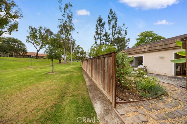 12 Rockrose Way, Irvine CA: https://media.crmls.org/medias/242b7c99-6202-44e2-ae3f-e3ef2a8cac8c.jpg
