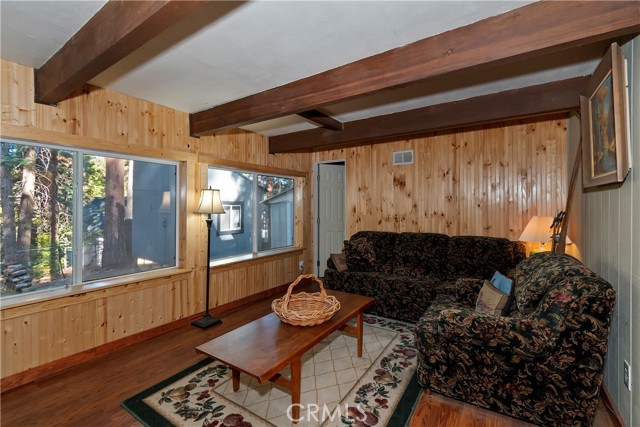 Detail Gallery Image 20 of 34 For 31470 Cedarwood Dr, Running Springs,  CA 92382 - 2 Beds | 1 Baths