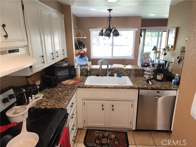 Detail Gallery Image 9 of 32 For 2820 Pennyroyal, Chico,  CA 95928 - 2 Beds | 1/1 Baths