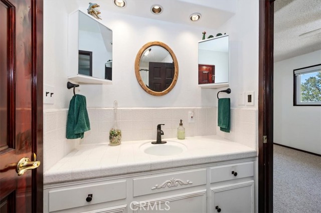 815 Chamois, Crestline, CA 92325