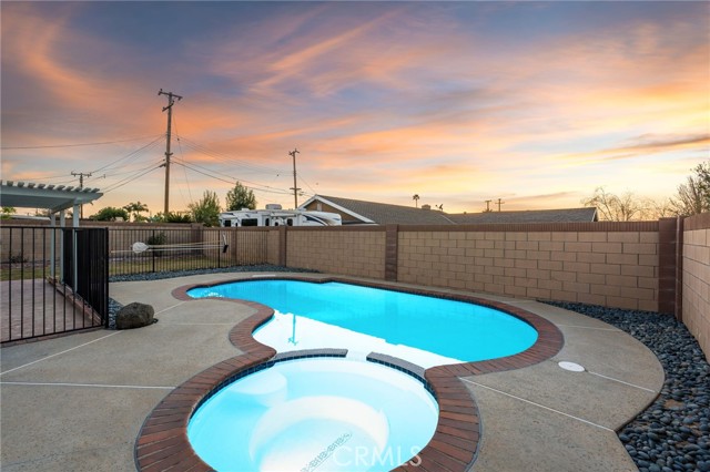 Detail Gallery Image 34 of 38 For 819 N Shaftesbury Ave, San Dimas,  CA 91773 - 3 Beds | 2 Baths