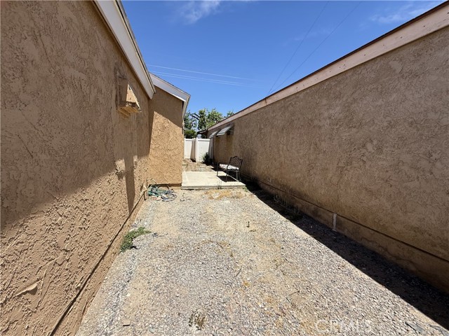 Image 19 of 20 For 335 Stetson Avenue