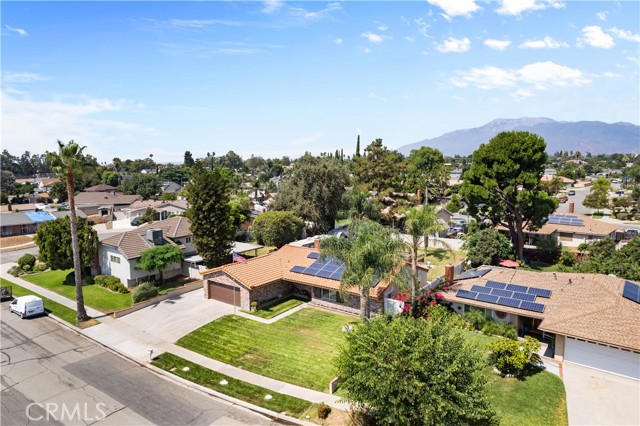 19692 Rowan Avenue, Rialto CA: https://media.crmls.org/medias/242e8f93-9404-42d6-a6b1-efda834ffe9e.jpg