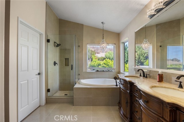 24633 Stagg St, West Hills CA: https://media.crmls.org/medias/242ec5dd-41e4-45f3-8e44-6c502ff994d7.jpg