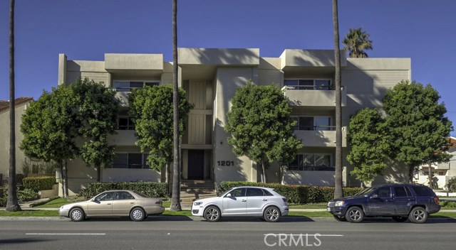 1201 Catalina Avenue, Redondo Beach, California 90277, 2 Bedrooms Bedrooms, ,2 BathroomsBathrooms,Residential,Sold,Catalina,SB17024570