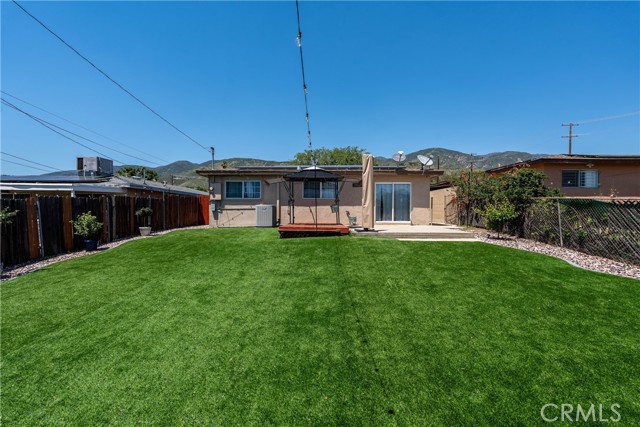 279 E 48th Street, San Bernardino CA: https://media.crmls.org/medias/242f2f4b-5228-414a-aa01-14c07cd04573.jpg