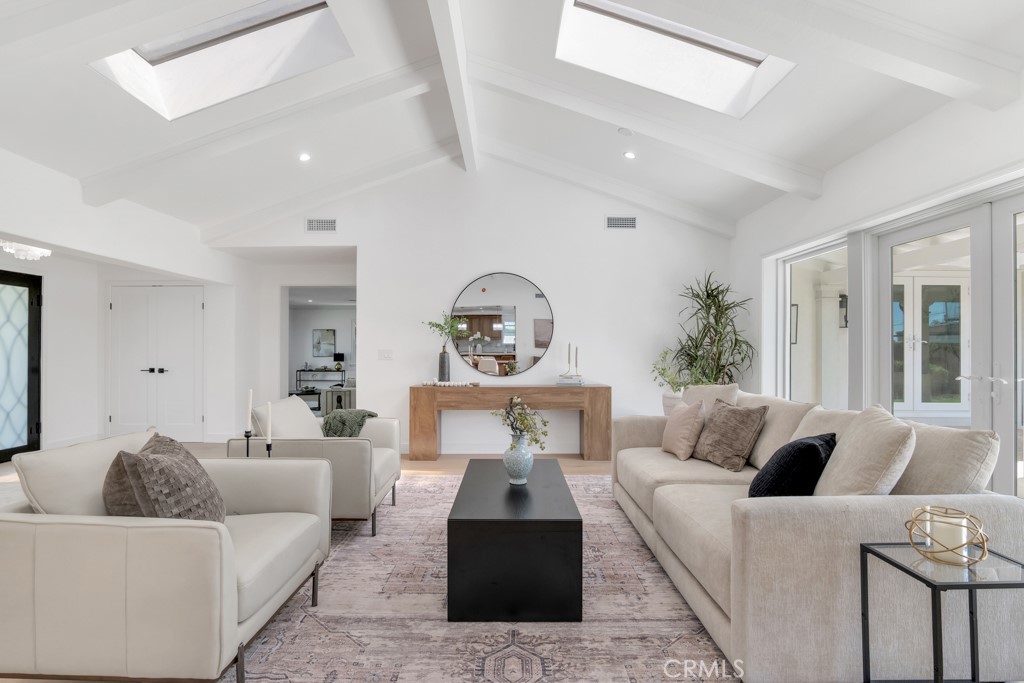 MLS #OC26196346 image #5