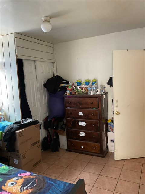 4465 Lovett Street, Commerce CA: https://media.crmls.org/medias/2430e0ac-56b6-4cc4-91c2-ec2ef92fdc28.jpg
