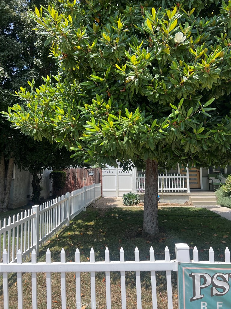 17205 Saticoy Street