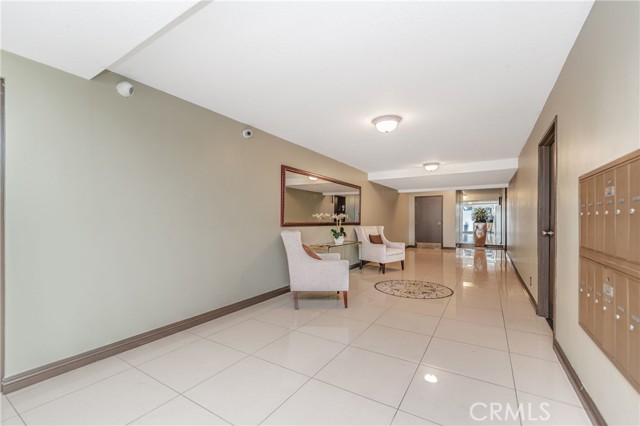 Detail Gallery Image 3 of 22 For 1355 N Sierra Bonita Ave #307,  West Hollywood,  CA 90046 - 1 Beds | 1 Baths