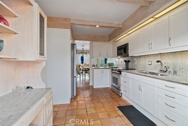 Detail Gallery Image 14 of 26 For 33925 Faeroe Bay, Dana Point,  CA 92629 - 3 Beds | 2/1 Baths