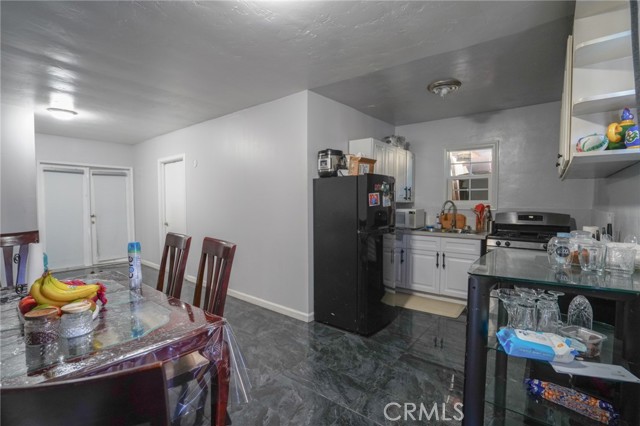 Detail Gallery Image 22 of 48 For 404 Poinsettia, Compton,  CA 90221 - 3 Beds | 2 Baths