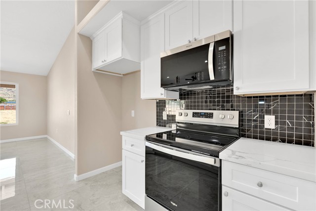20020 Symeron Road, Apple Valley CA: https://media.crmls.org/medias/2431aaa4-9309-4d48-a9eb-bb96a4db1819.jpg