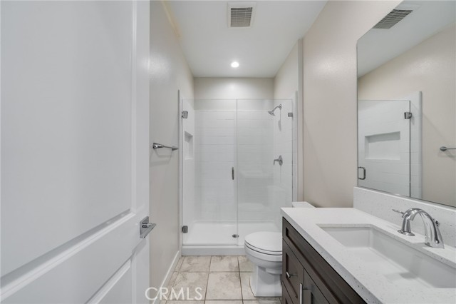 Detail Gallery Image 20 of 42 For 200 Holliston, Lake Forest,  CA 92630 - 4 Beds | 4 Baths