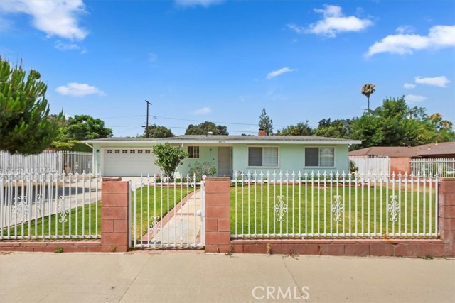 Detail Gallery Image 2 of 24 For 2994 Maude St, Riverside,  CA 92506 - 3 Beds | 2 Baths