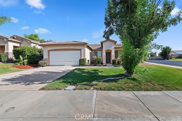 Detail Gallery Image 1 of 1 For 15086 Hayden Ct, Lake Elsinore,  CA 92530 - 4 Beds | 2 Baths