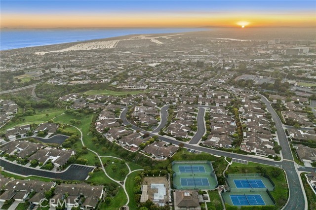 Detail Gallery Image 36 of 37 For 15 Skysail Dr, Corona Del Mar,  CA 92625 - 2 Beds | 2 Baths