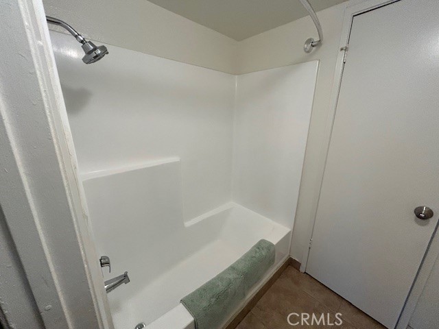 https://media.crmls.org/medias/2432eb24-d48a-41bb-8545-0f837bd8395c.jpg?preset=X-Large