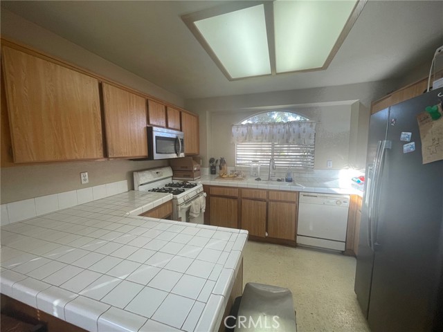 Detail Gallery Image 6 of 15 For 25625 Pacato, Moreno Valley,  CA 92551 - 3 Beds | 2 Baths