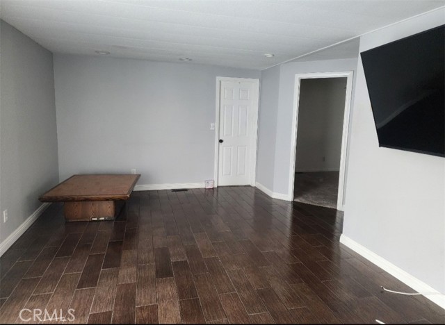 Detail Gallery Image 4 of 13 For 21851 Newland #127,  Huntington Beach,  CA 92646 - 4 Beds | 2 Baths