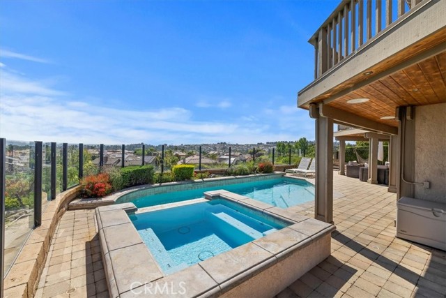 28212 San Marcos, Mission Viejo CA: https://media.crmls.org/medias/24339642-b713-4428-a427-598d981ac552.jpg