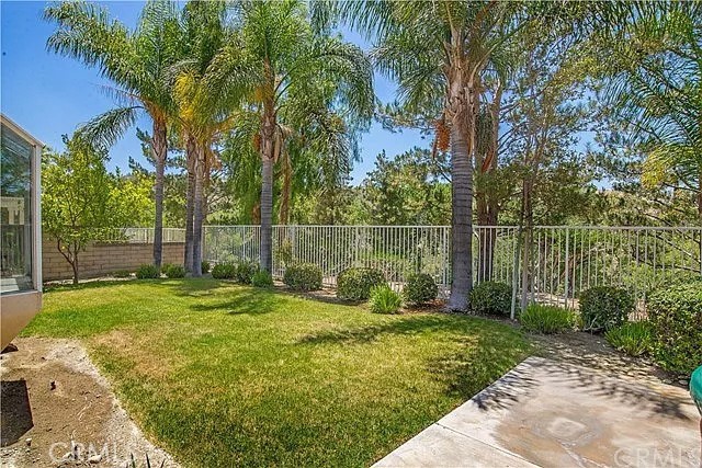 Detail Gallery Image 18 of 32 For 823 S Parkglen Pl, Anaheim Hills,  CA 92808 - 4 Beds | 3/1 Baths