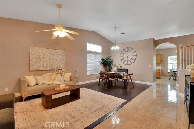 1882 Hunji Drive, Yuba City CA: https://media.crmls.org/medias/2433b8fa-8e2b-4f6b-b088-a21495d56445.jpg