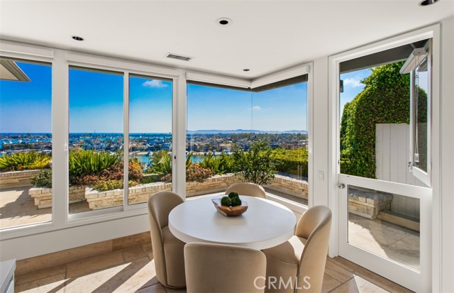 Detail Gallery Image 38 of 60 For 1535 Dolphin Terrace, Corona Del Mar,  CA 92625 - 3 Beds | 3/1 Baths