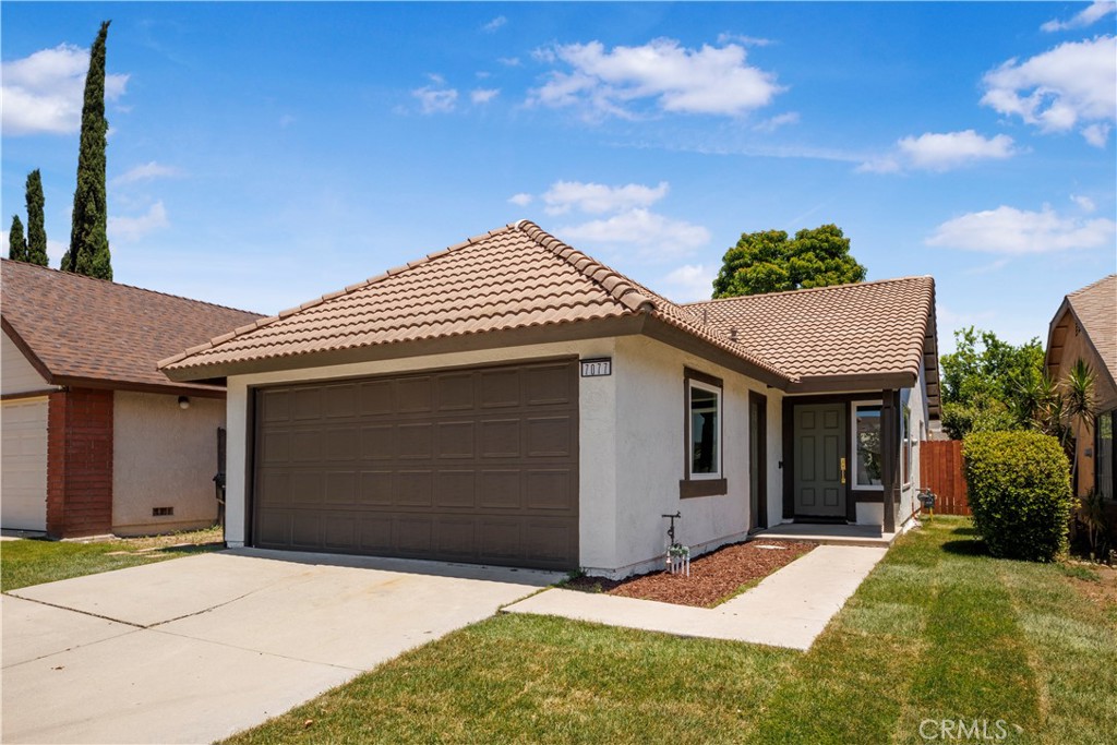 7077 Iris Place