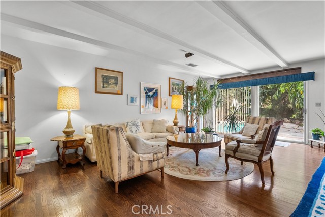 Detail Gallery Image 8 of 64 For 16026 Septo St, Granada Hills,  CA 91343 - 3 Beds | 2/2 Baths