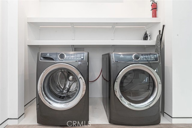 1034 W Balboa Boulevard, Newport Beach CA: https://media.crmls.org/medias/24359c26-68ec-40e4-ad4e-50ad3163fb4b.jpg
