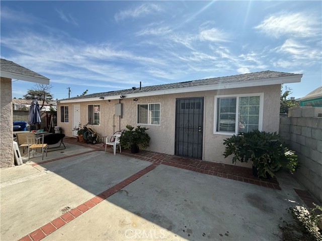 Detail Gallery Image 6 of 8 For 12872 Van Nuys Bld, Pacoima,  CA 91331 - 4 Beds | 4 Baths