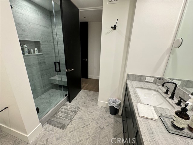 Detail Gallery Image 24 of 31 For 211 S Spalding Dr #N502,  Beverly Hills,  CA 90212 - 2 Beds | 2/1 Baths