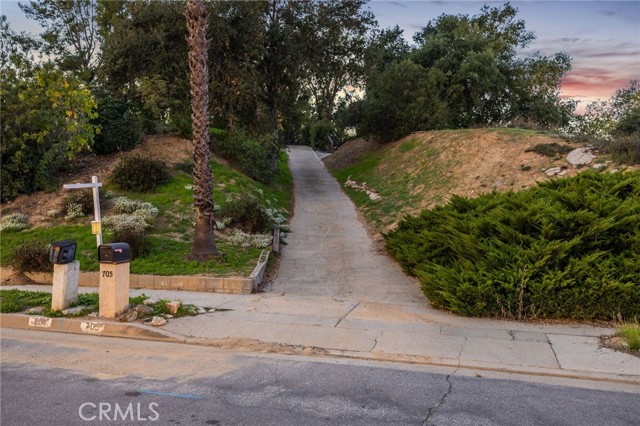 Detail Gallery Image 61 of 74 For 705 Beaverbrook, Glendora,  CA 91740 - 4 Beds | 2 Baths