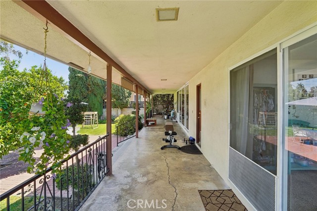 11525 Sunnybrook Lane, Whittier CA: https://media.crmls.org/medias/24397dab-3f2a-456b-b9af-7a2b22f6ef2f.jpg