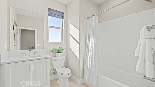 Detail Gallery Image 18 of 34 For 828 Sonia, Irvine,  CA 92618 - 4 Beds | 3/1 Baths