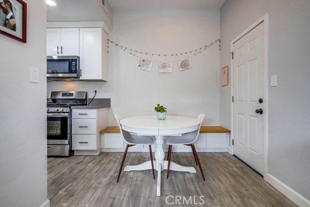 Detail Gallery Image 11 of 42 For 284 Laurel Ave #5,  Brea,  CA 92821 - 2 Beds | 1/1 Baths