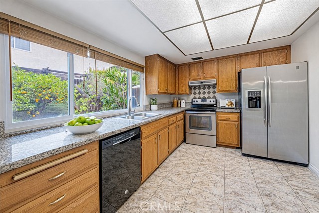 Detail Gallery Image 13 of 40 For 8237 Henshaw, Buena Park,  CA 90621 - 3 Beds | 2/1 Baths