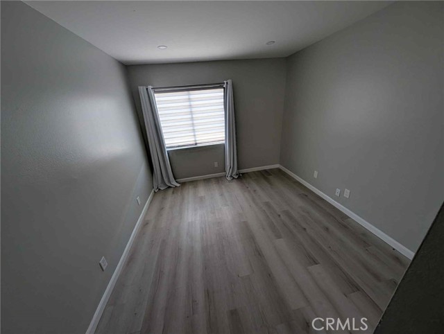 Detail Gallery Image 10 of 15 For 5460 White Oak Avenue #302, Encino,  CA 91316 - 2 Beds | 2 Baths