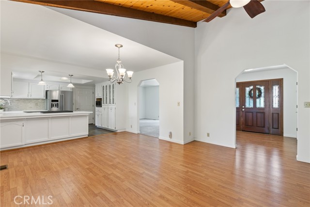 1585 Gate Lane, Paradise CA: https://media.crmls.org/medias/243b9609-cc0e-482f-978b-fae73b47e399.jpg