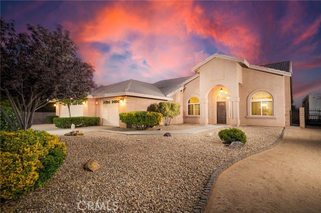18463 Orange Street, Hesperia CA: https://media.crmls.org/medias/243c216b-9f9f-4eaf-aaac-466ae0c5511d.jpg