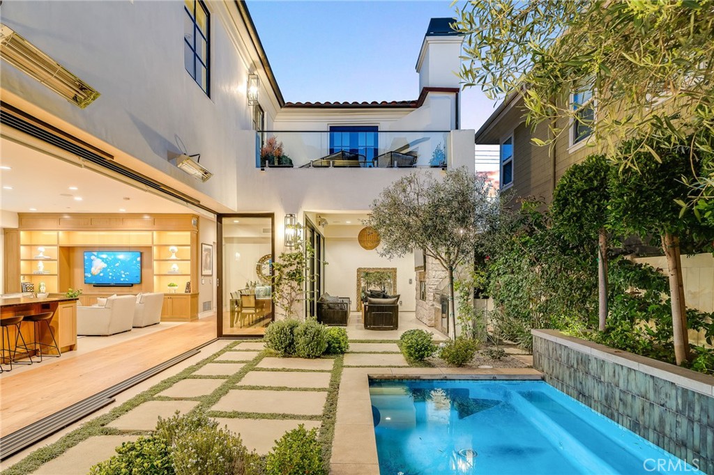 526 Riverside Avenue