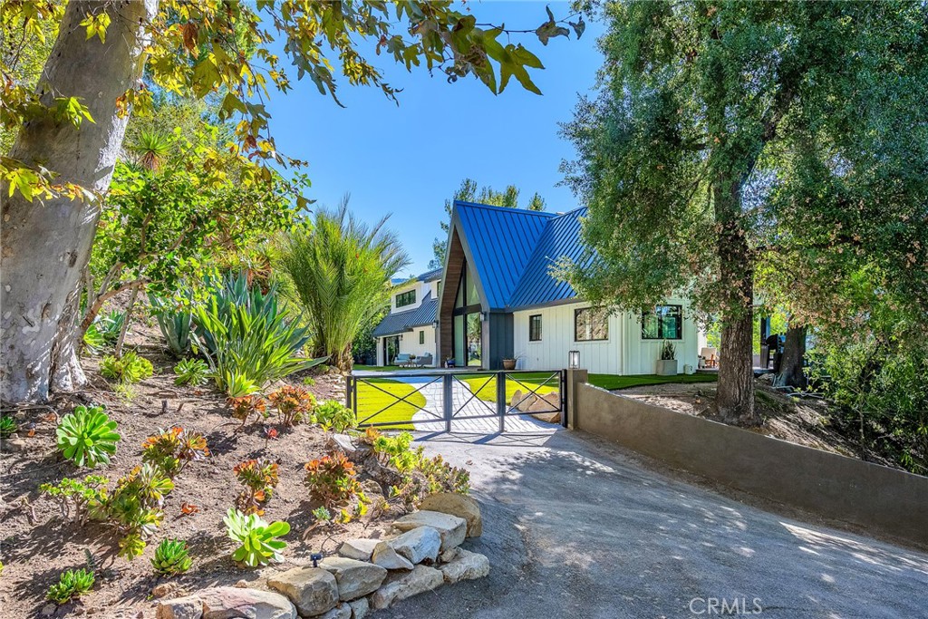 MLS #SR25261744 image #1