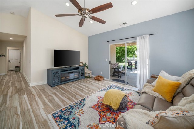 1730 Sandalwood Lane, Templeton CA: https://media.crmls.org/medias/243cfdf2-d9fe-49a5-894a-9275a7ecd852.jpg