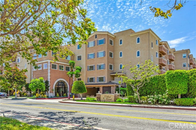 Detail Gallery Image 1 of 1 For 21345 Hawthorne Bld #423,  Torrance,  CA 90503 - 2 Beds | 2 Baths